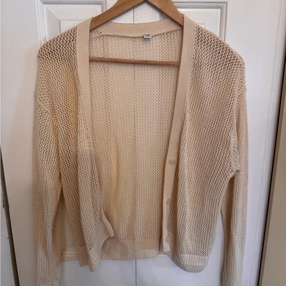 Uniqlo Beige Open-Knit Cardigan size medium